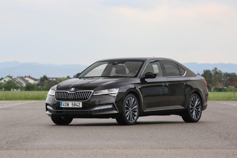 Skoda%20Superb%201.jpg