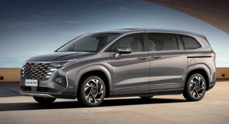 Hyundai minivan 2022